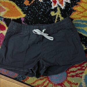 Vuori Women's Charcoal Athletic Shorts Size XS